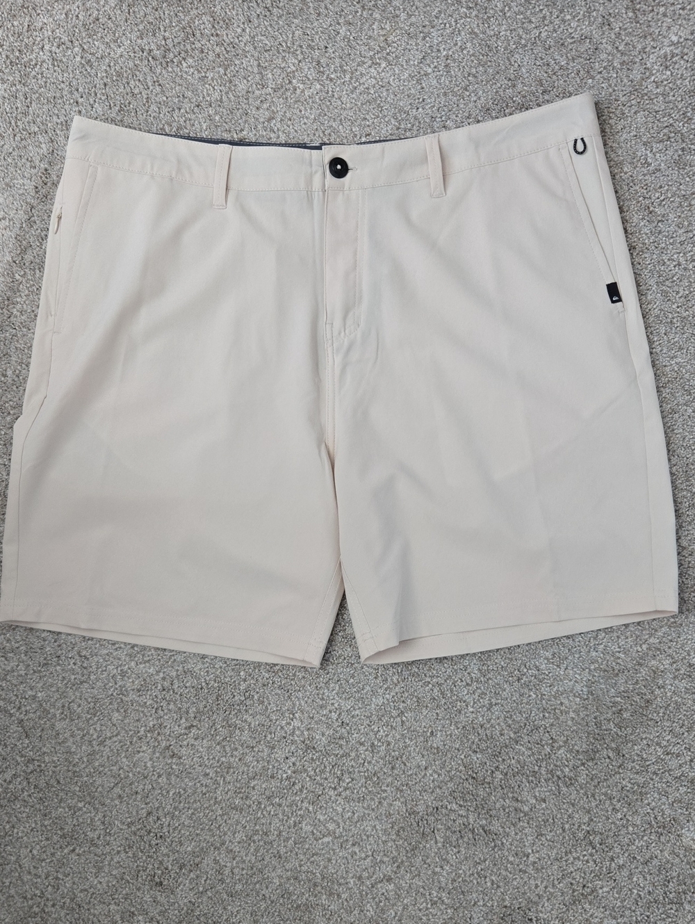 Quiksilver Men's Light Beige Amphibian Shorts.